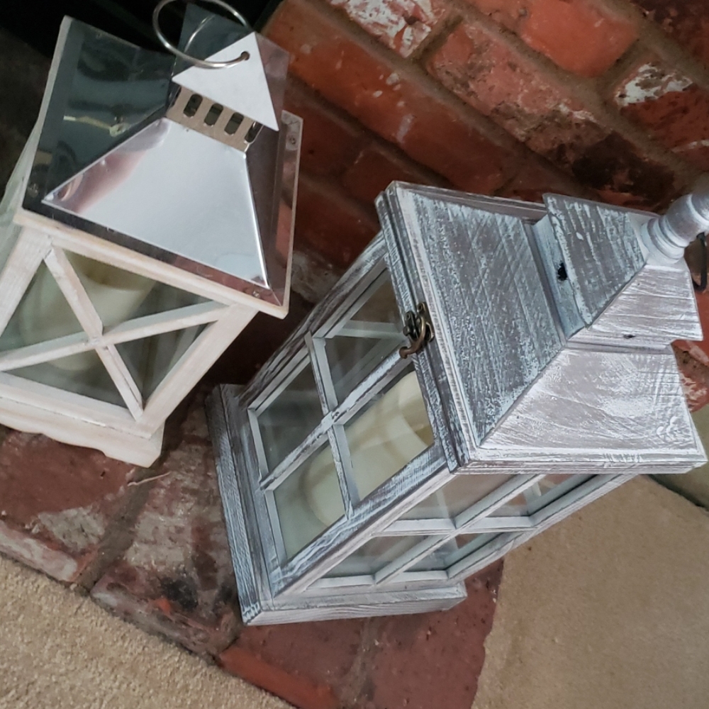Selling 2 lanterns together!  Never been used
